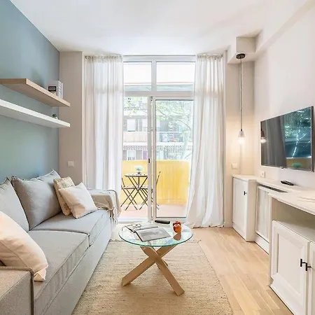Modern Stylish 3 Bedroom Arco De Triunfo アパート